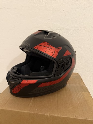 Shark skwal s - skwal,